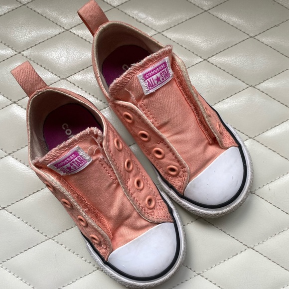 converse chuck taylor velcro